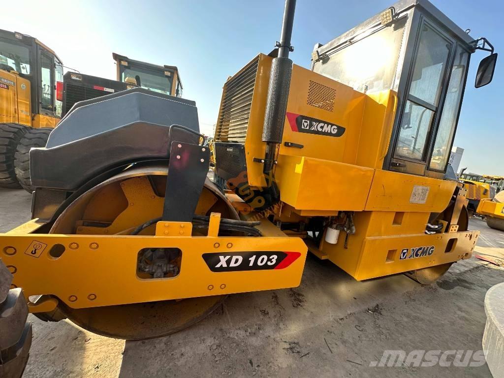 XCMG XD 103 Pôdne kompaktory