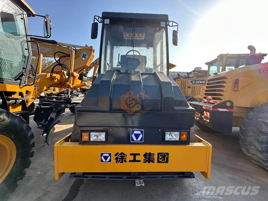 XCMG XD 103 Pôdne kompaktory