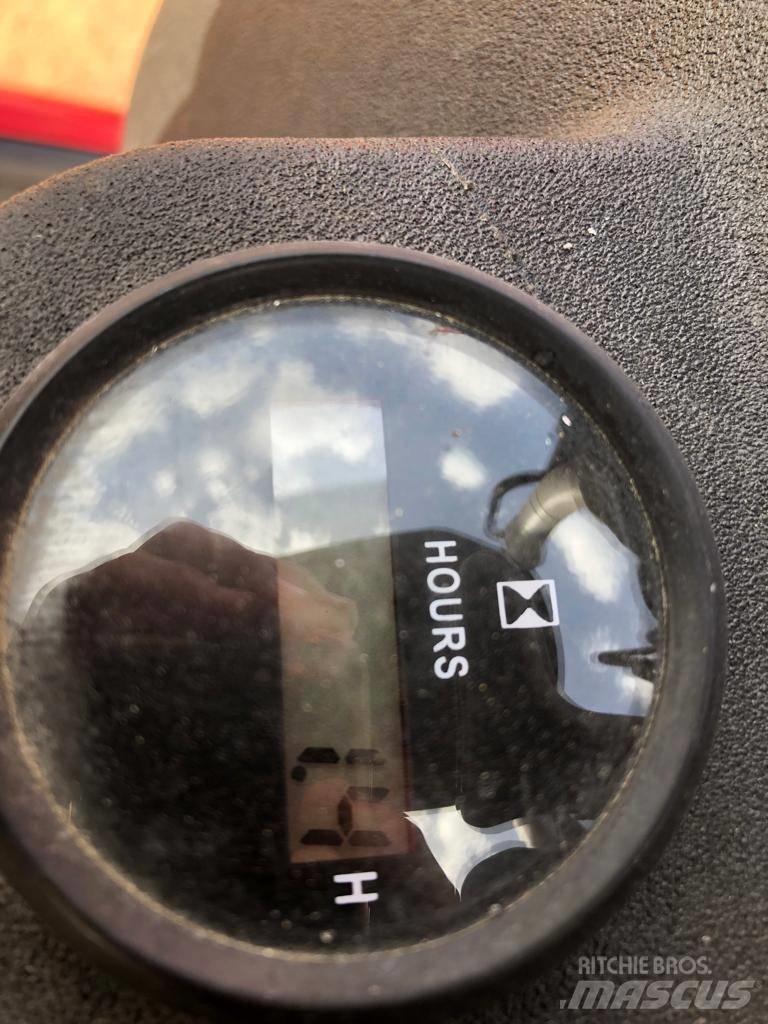 Lucla TX10 Mini rýpadlá < 7t