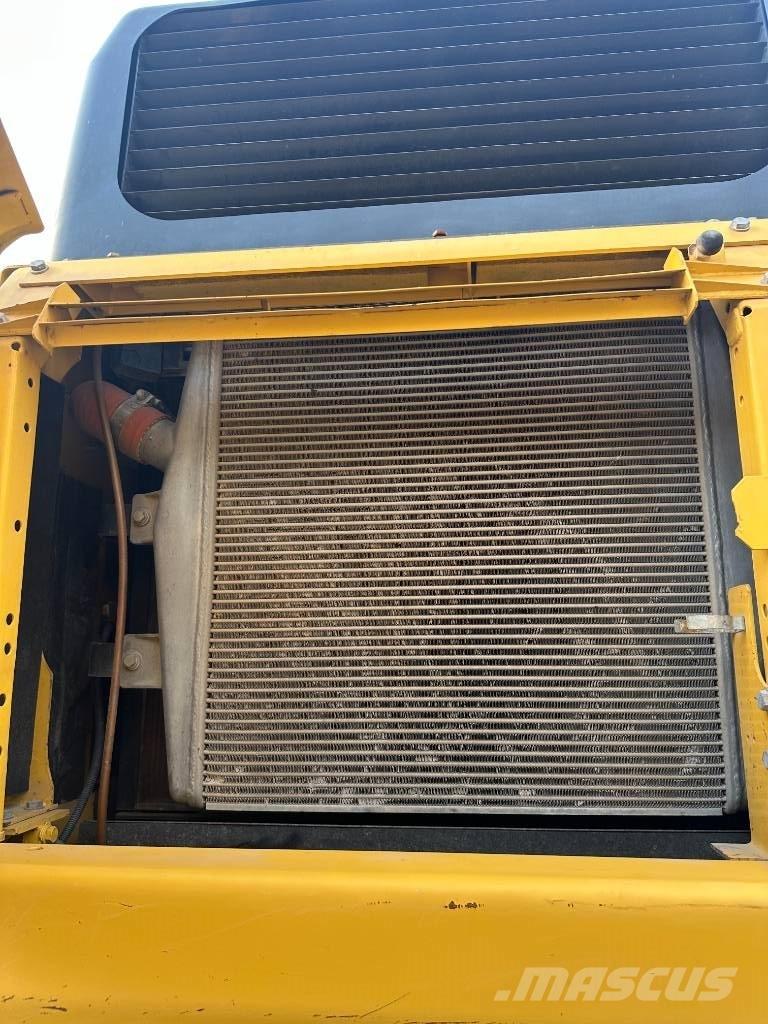 Komatsu PC 400-8 Pásové rýpadlá