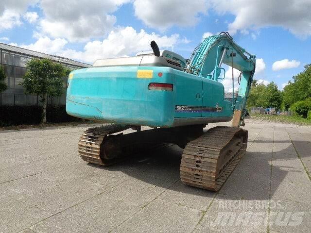 Kobelco SK250NLC Pásové rýpadlá