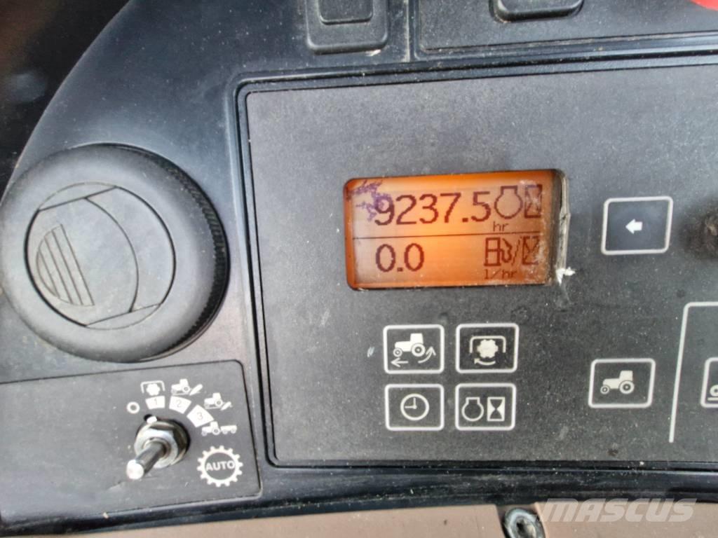 John Deere 7730 Traktory