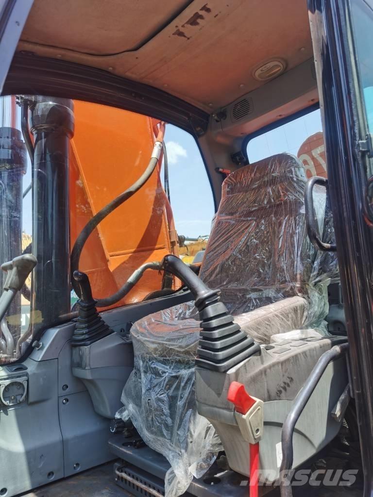Doosan DX 225 LC Pásové rýpadlá