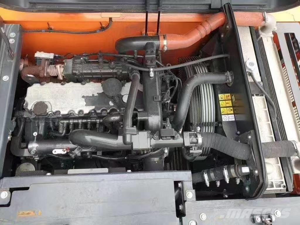 Doosan DX 225 LC Pásové rýpadlá