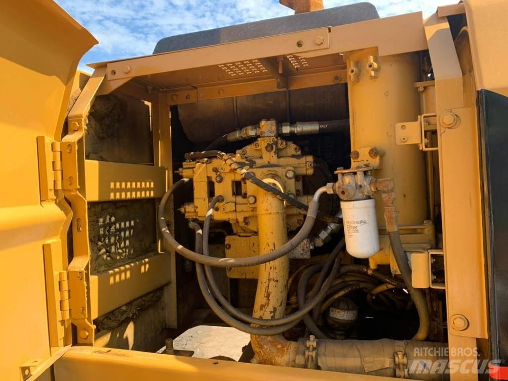 CAT 320BL Pásové rýpadlá