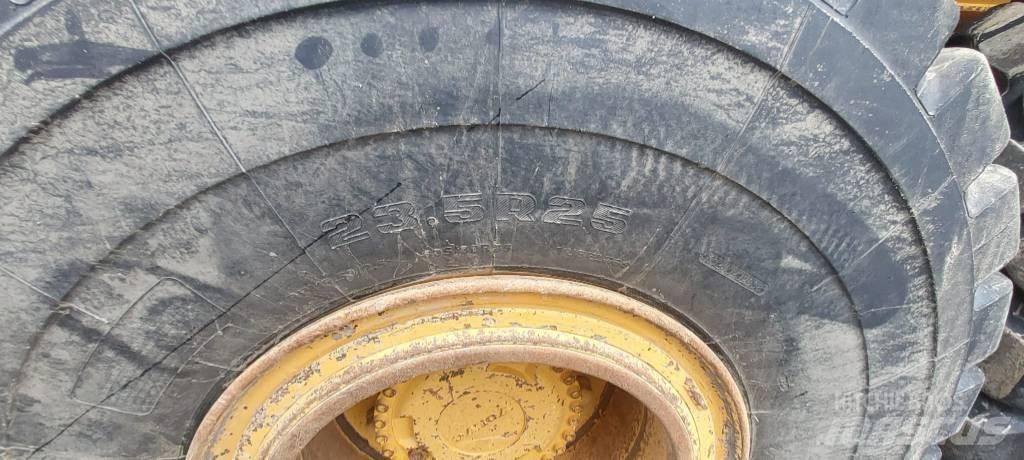Volvo A 25 F Kĺbové nákladné autá