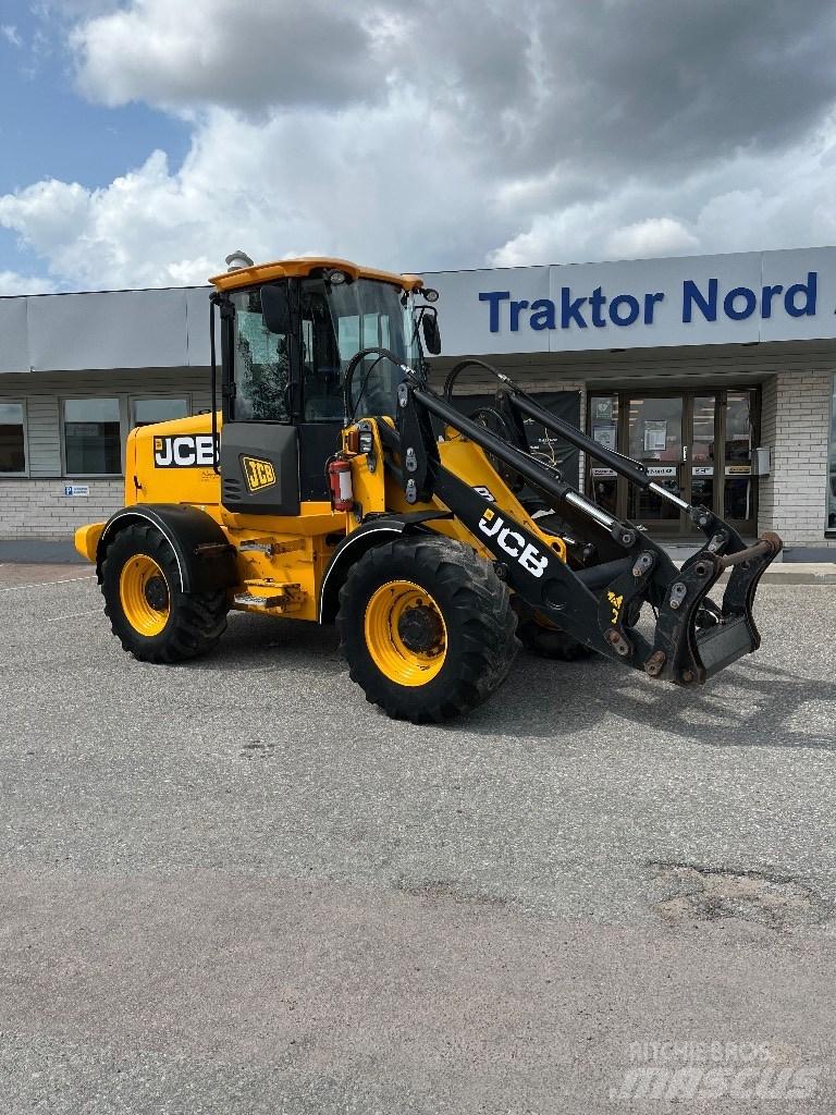 JCB 411 HT 6400 Tim Kolesové nakladače