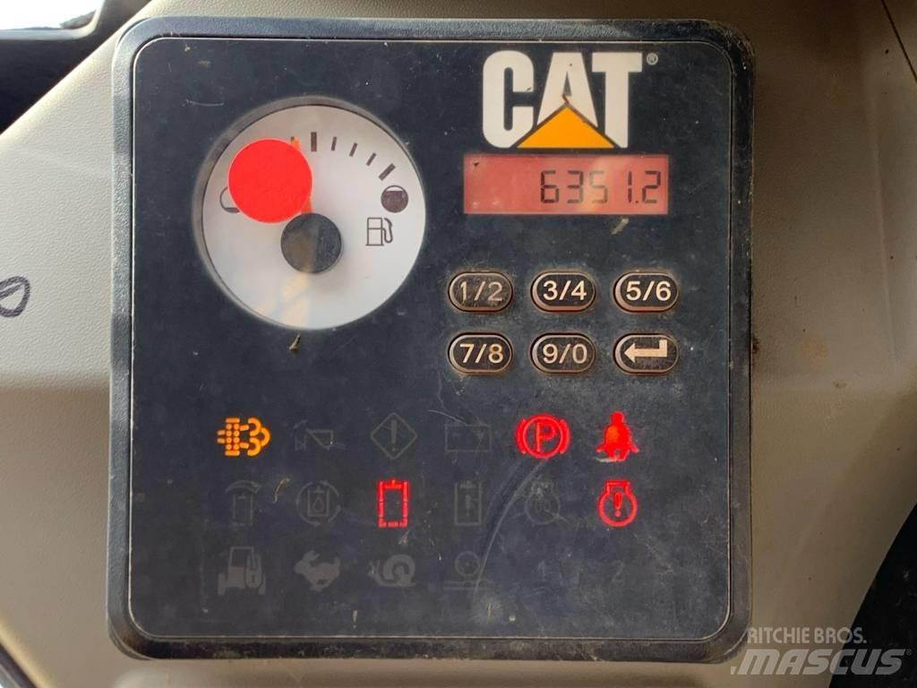 CAT 289 D Šmykom riadené nakladače