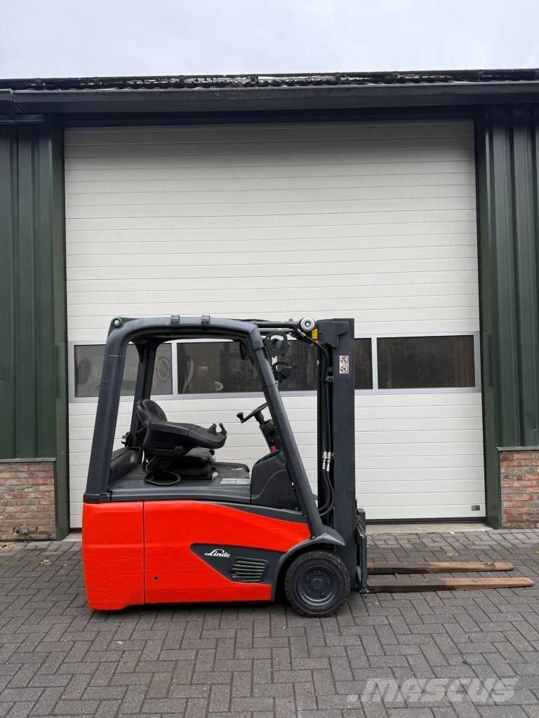 Linde E16-02 Akumulátorové vozíky