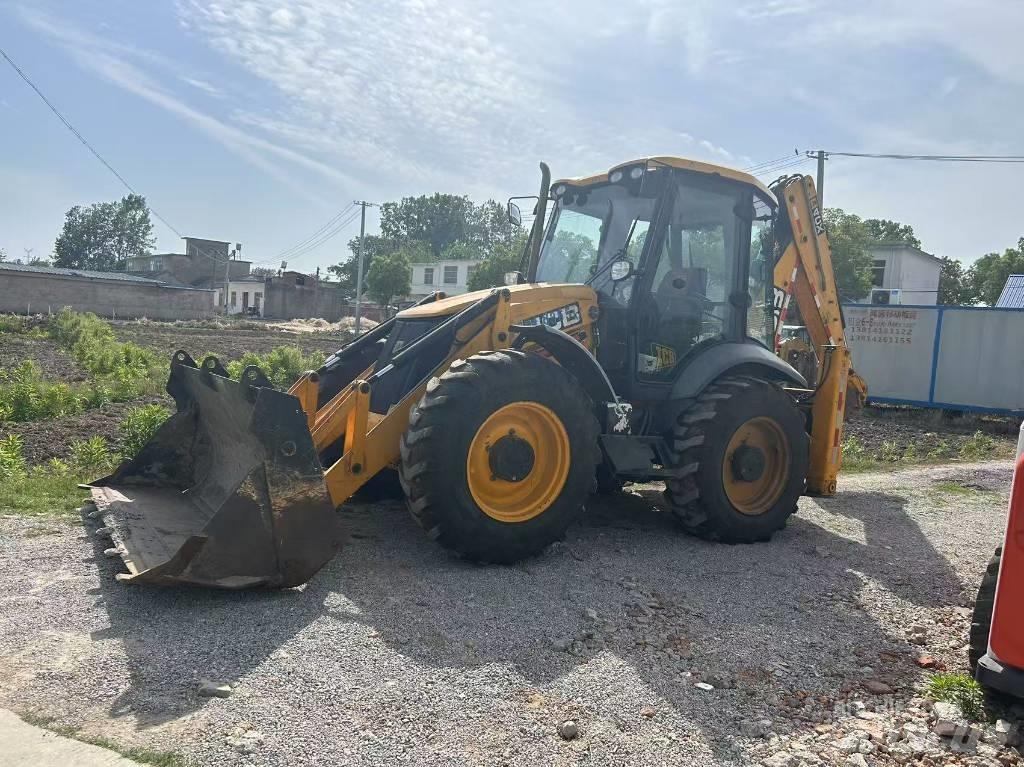 JCB 4 CX Rýpadlo-nakladače