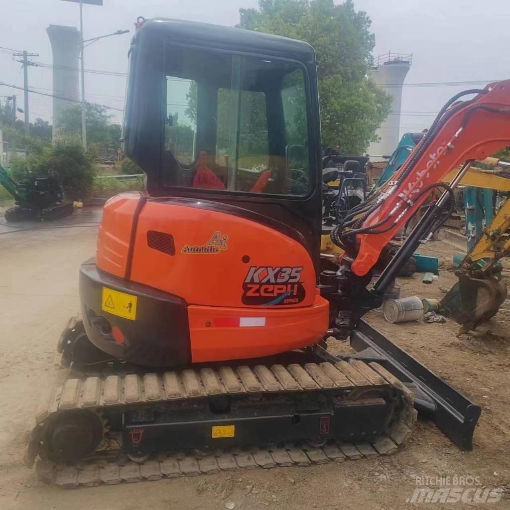 Kubota U 35 Mini rýpadlá < 7t
