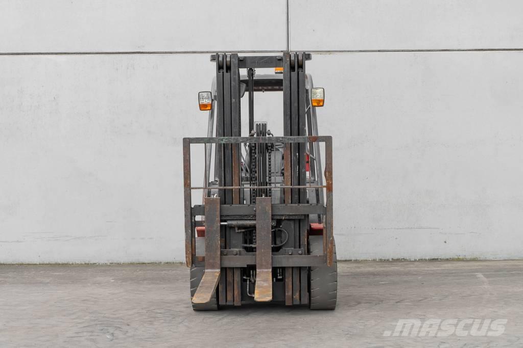 Manitou MI 30 D Dieselové vozíky