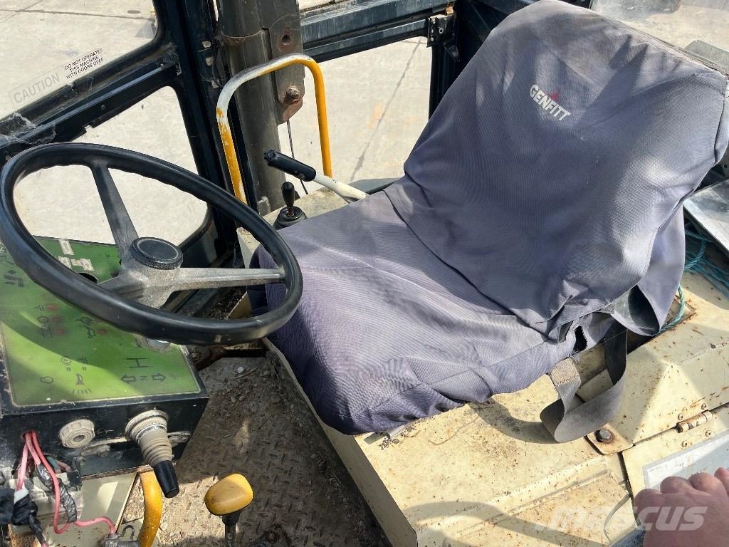 Terex PT6000 Stavebné sklápače