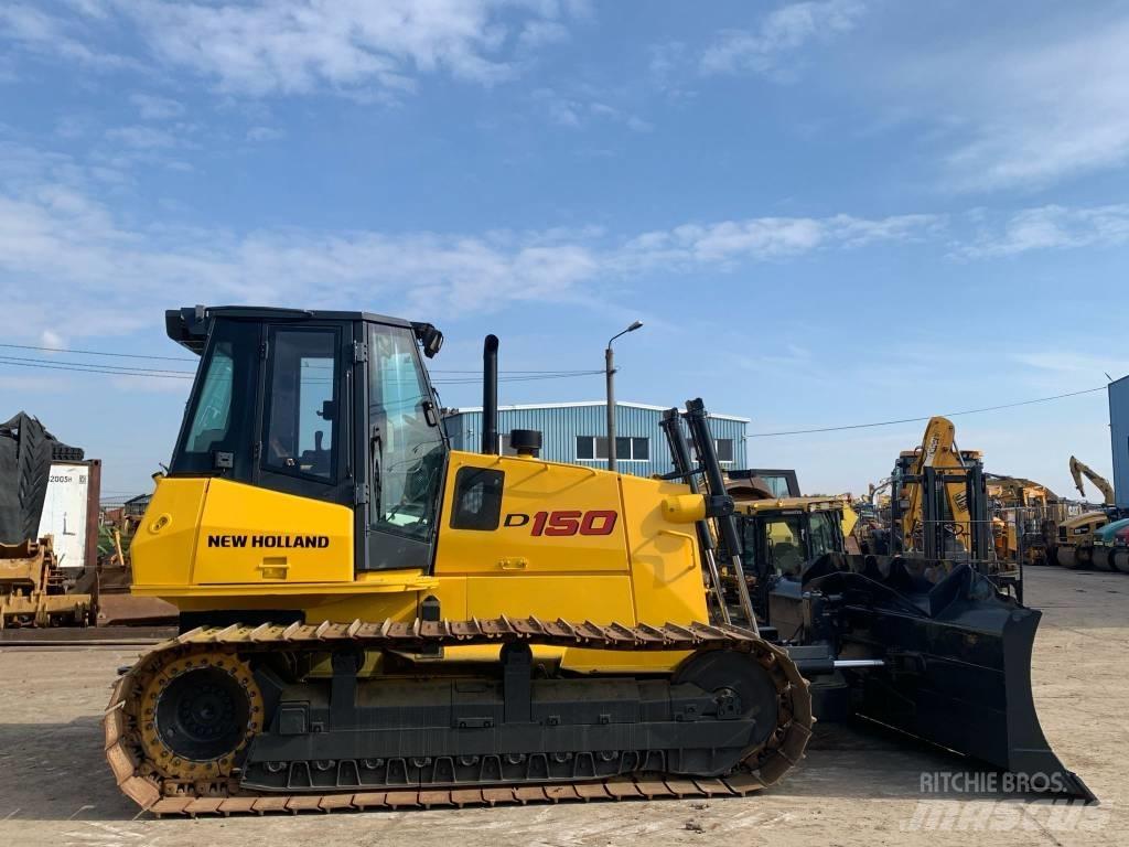 New Holland D 150 Pásové dozéry