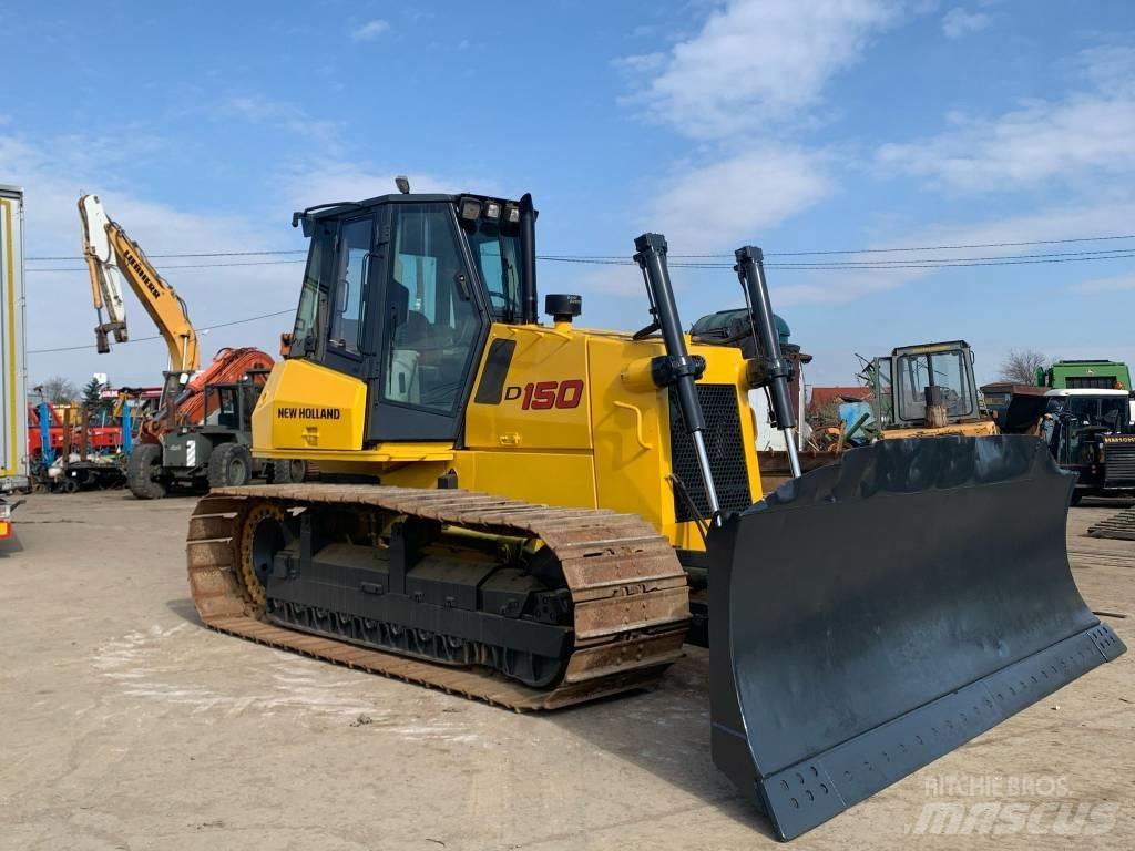 New Holland D 150 Pásové dozéry
