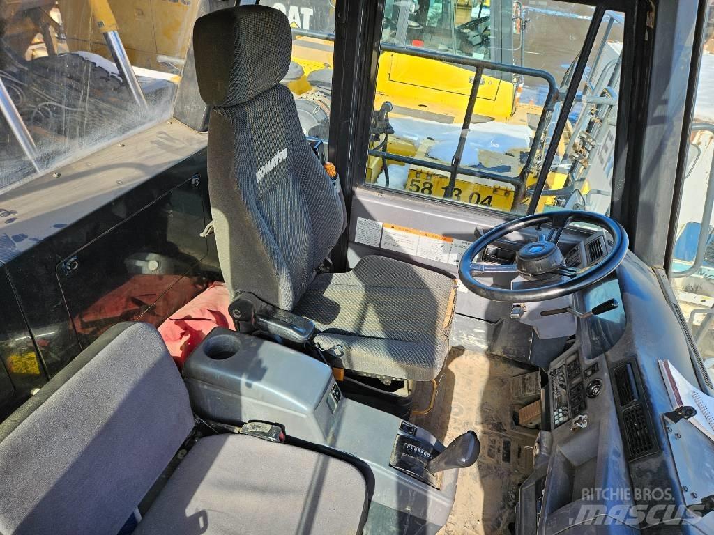 Komatsu HD465-7EO Stavebné sklápače