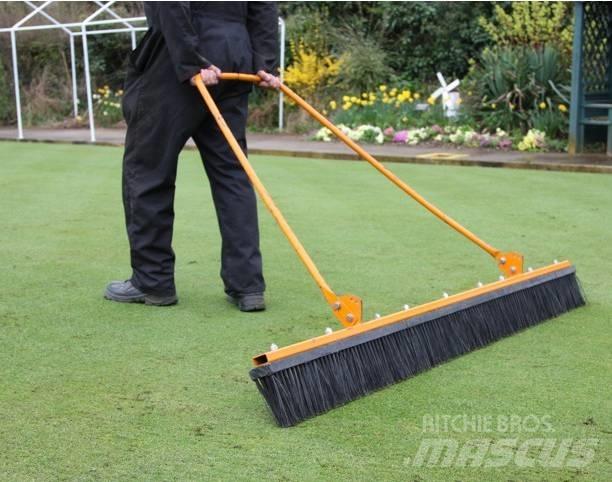 Sisis Drag Brush Zametacie stroje
