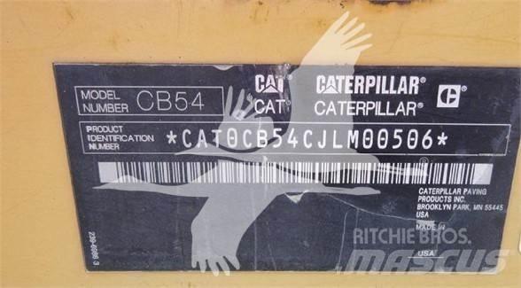 CAT CB54XW Ťahačové valce