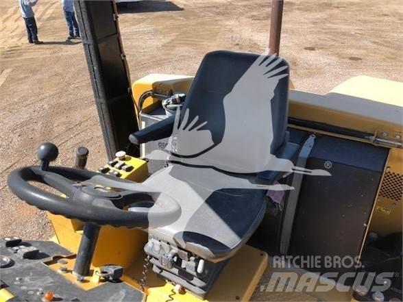 CAT CW14 Pneumatikové valce
