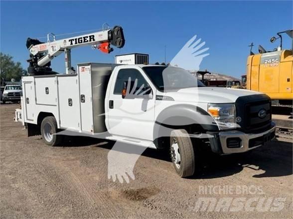 Ford F550 Stavebníctvo - ostatné