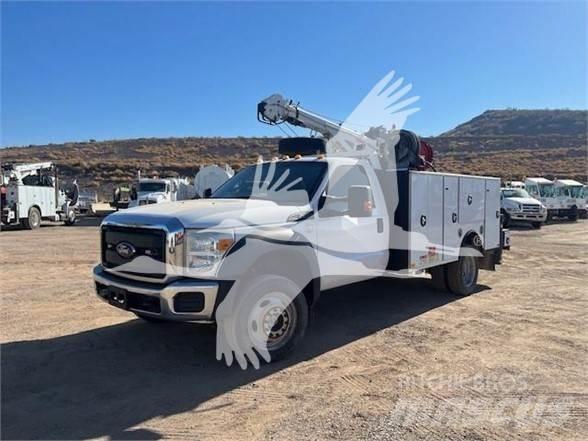 Ford F550 Stavebníctvo - ostatné