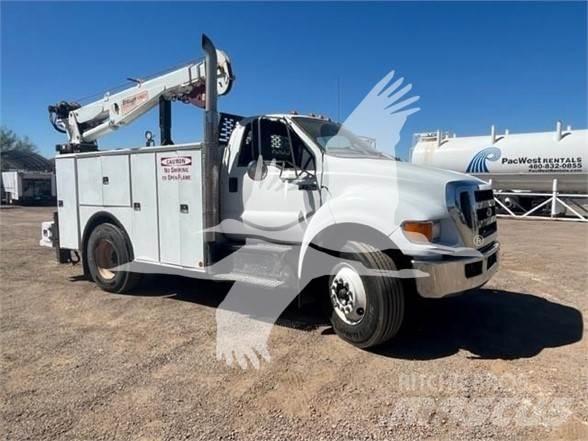Ford F750 Stavebníctvo - ostatné