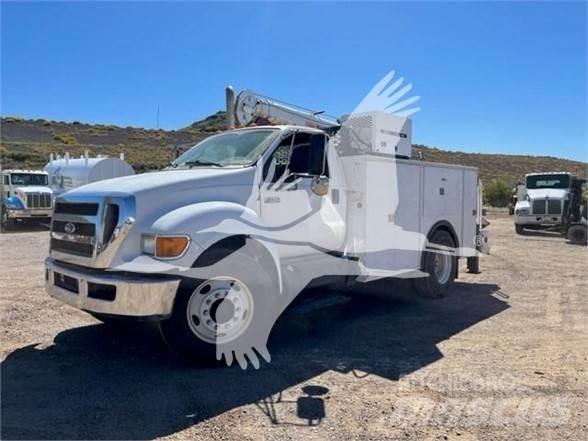 Ford F750 Stavebníctvo - ostatné