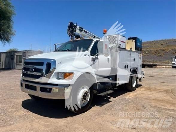 Ford F750 Stavebníctvo - ostatné