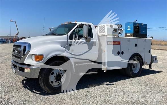 Ford F750 Stavebníctvo - ostatné
