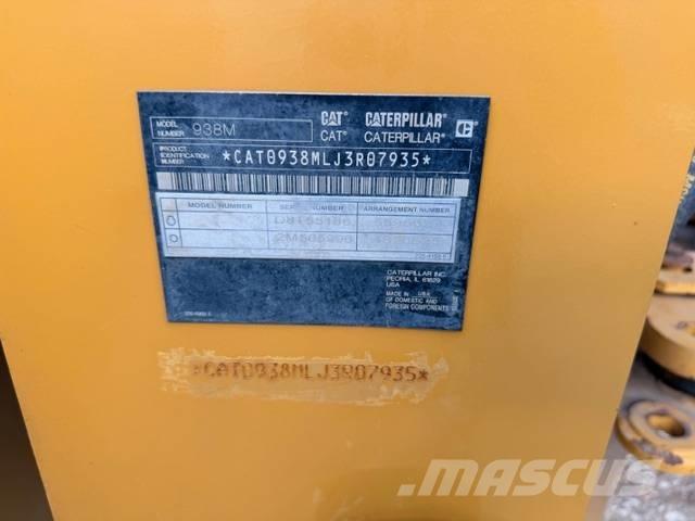 CAT 938M Kolesové nakladače
