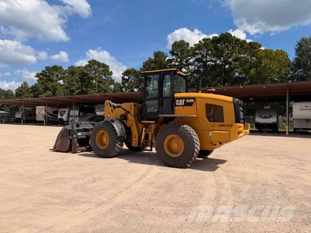 CAT 938M Kolesové nakladače