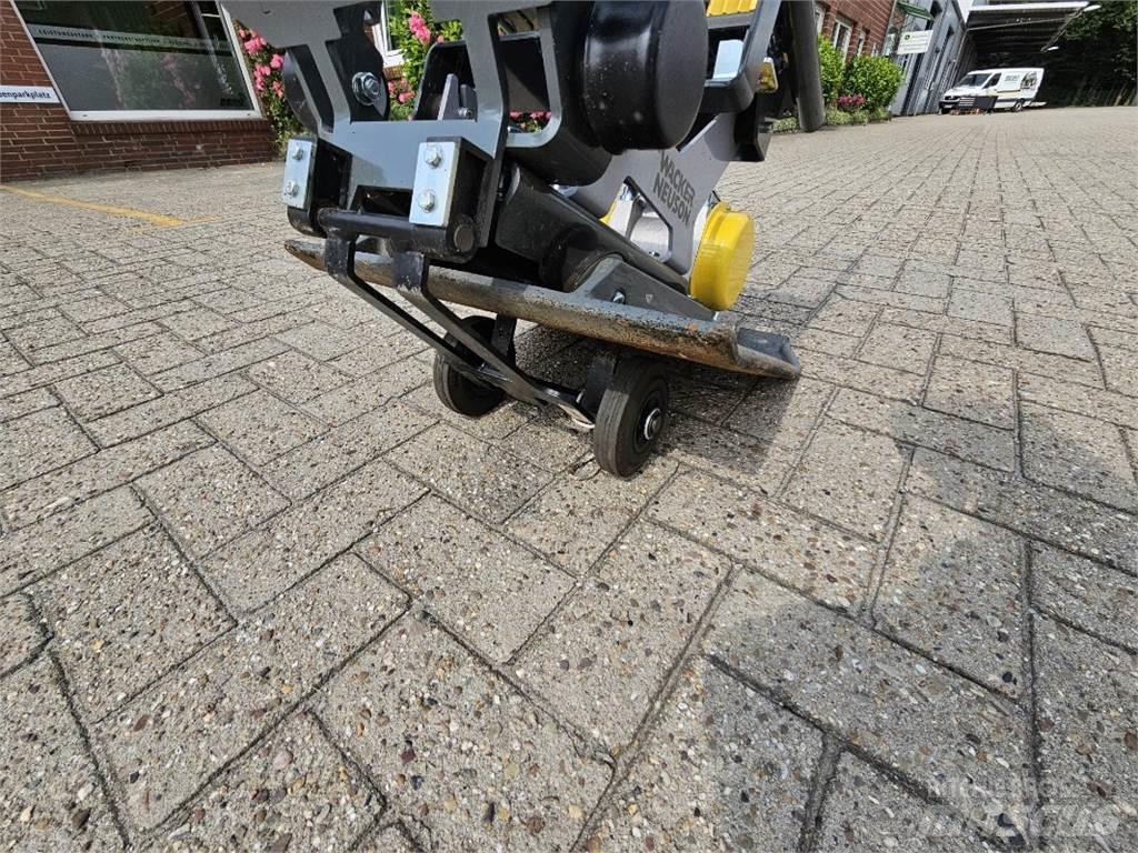 Wacker AP 1850E Ďalšie poľnohospodárske stroje