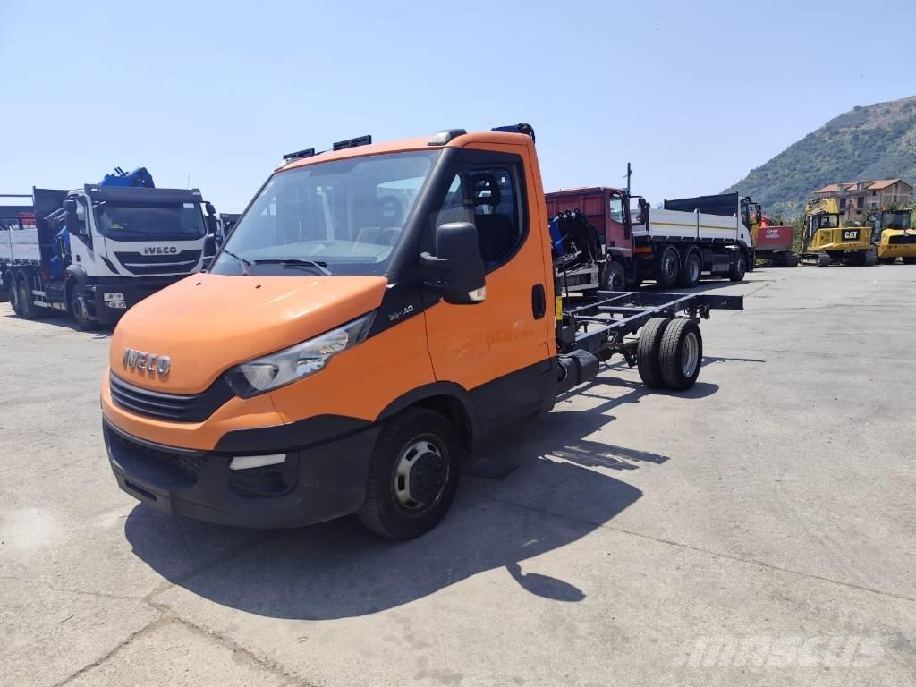 Iveco Daily 35-140 Autožeriavy, hydraulické ruky