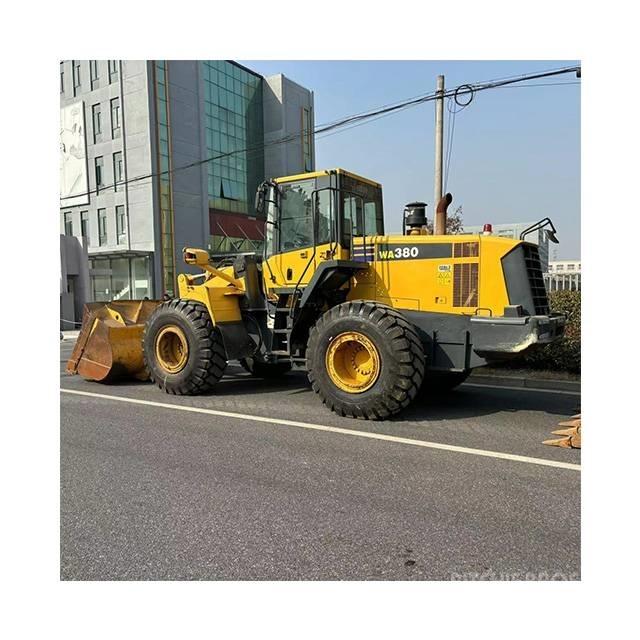 Komatsu 380-6 Kolesové nakladače