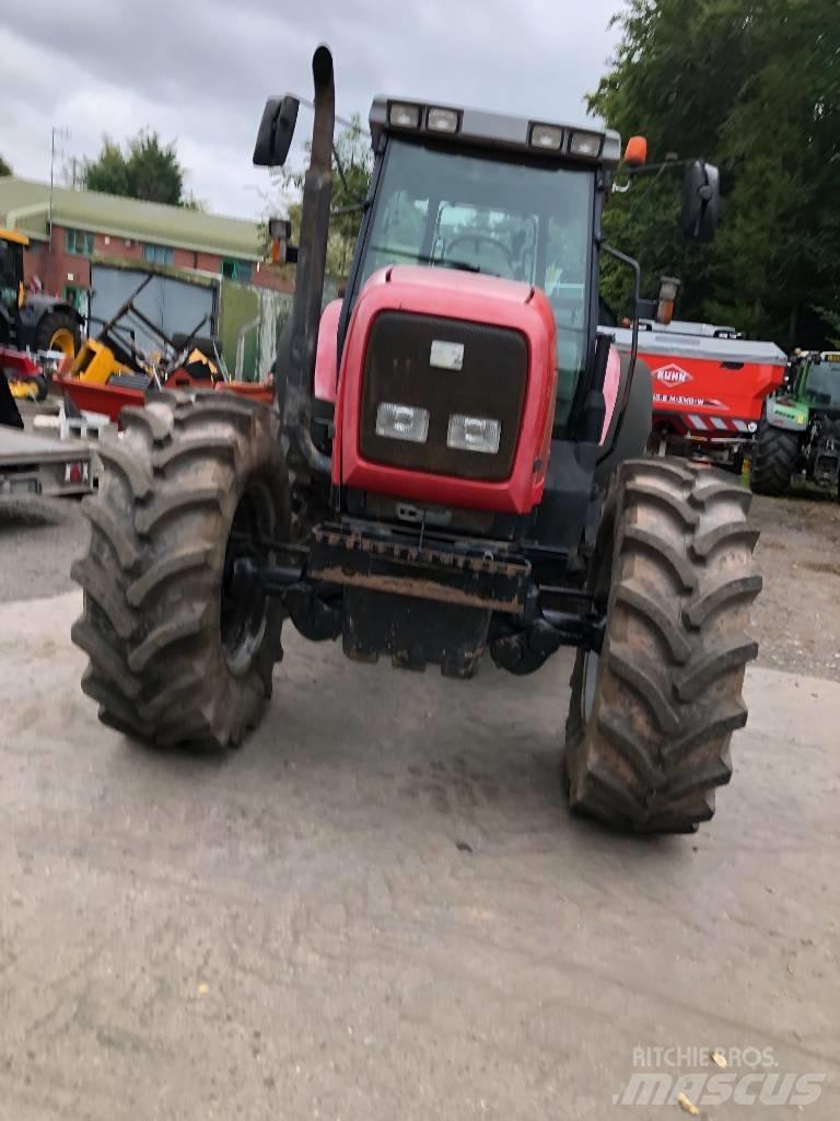 Massey Ferguson 8240 Traktory