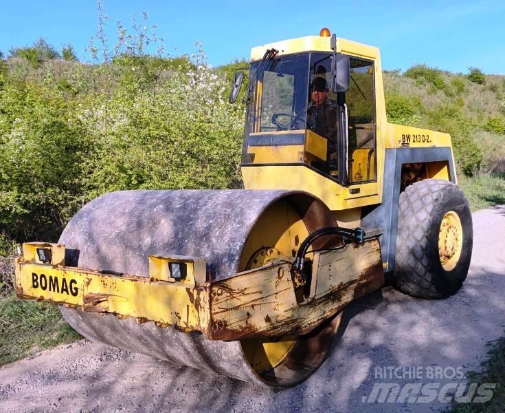Bomag BW 213 Ťahačové valce