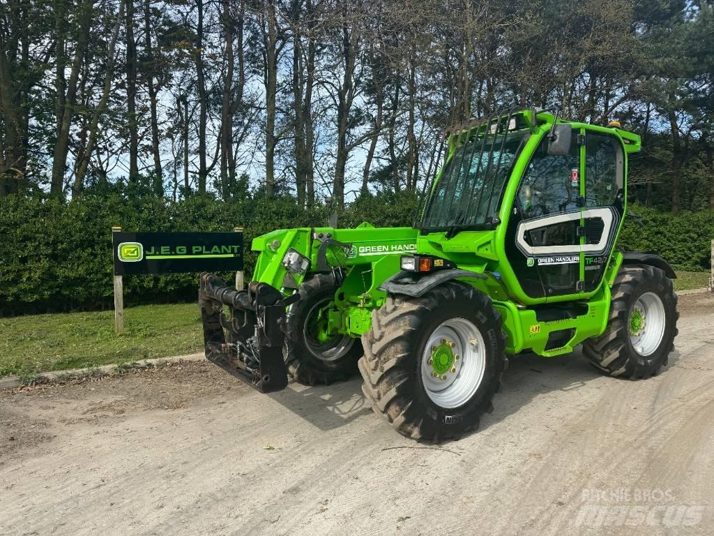 Merlo TF 42.7 Teleskopické nakladače pre poľnohospodárstvo