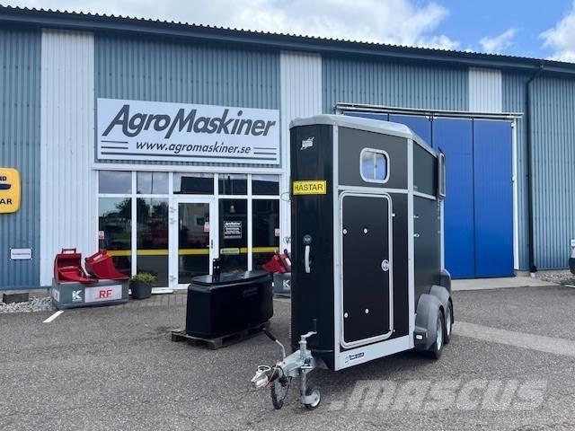 Ifor Williams HB403 Návesy na prepravu zvierat