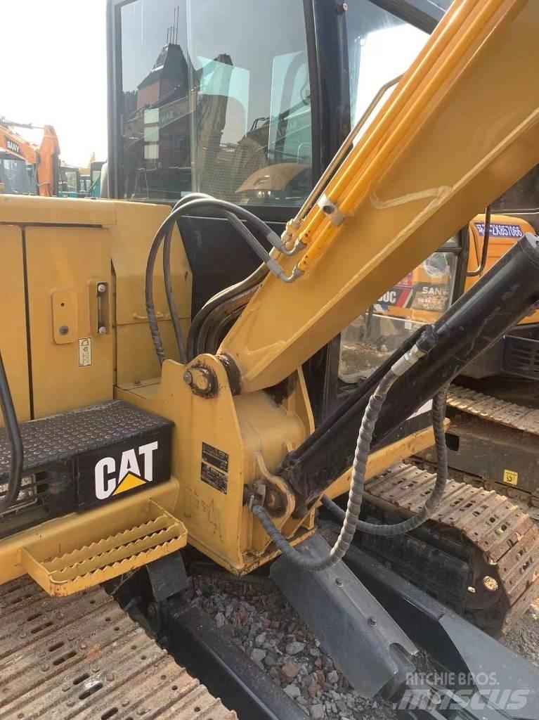 CAT 305.5e2 Pásové rýpadlá