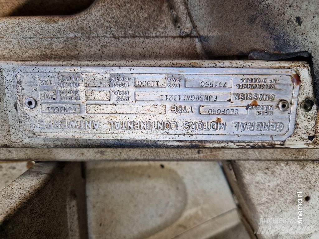 Bedford TK 1020 Ťahače