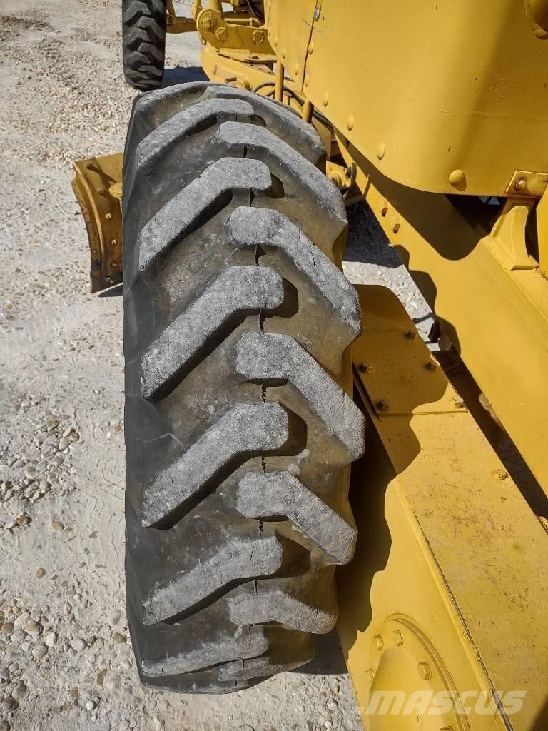CAT 120 Grejdery