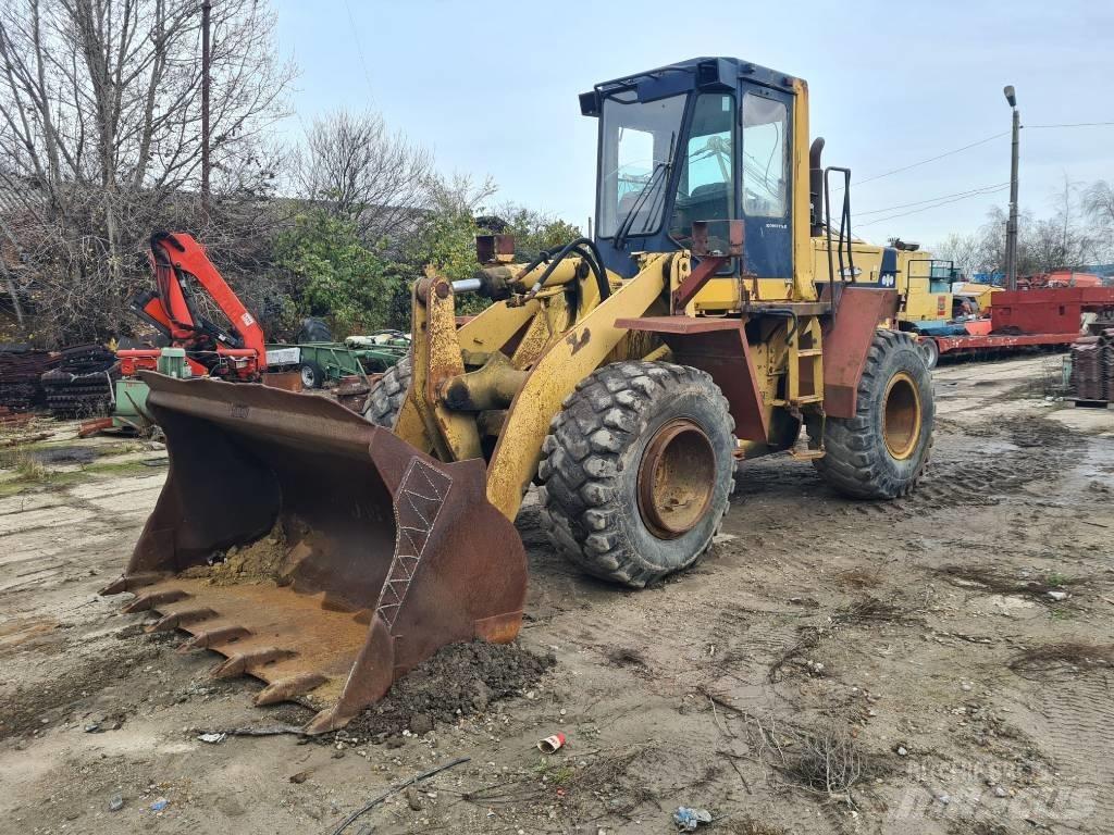 Komatsu WA 250 Kolesové nakladače