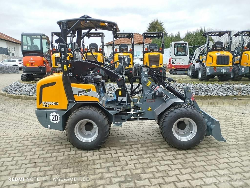 GiANT G2500 Xtra HD Šmykom riadené nakladače