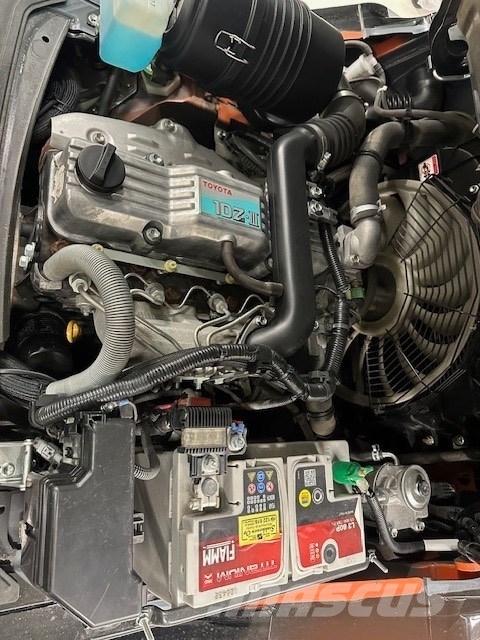 Toyota 02-8 FDF 30 Dieselové vozíky