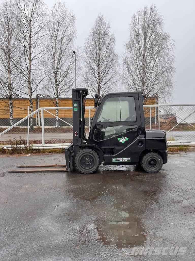 Toyota 02-8 FDF 30 Dieselové vozíky