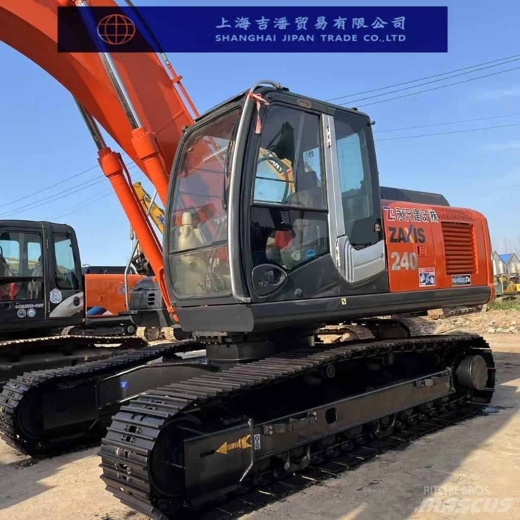 Hitachi ZX 240 Pásové rýpadlá