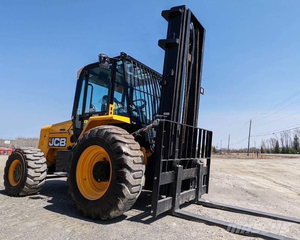JCB 940 RTFL Terénne vysokozdvižné vozíky