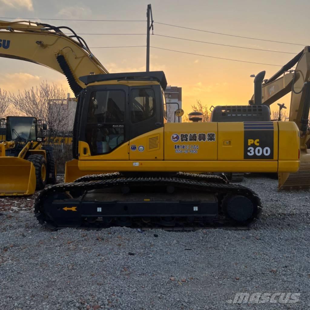 Komatsu PC 300 Pásové rýpadlá