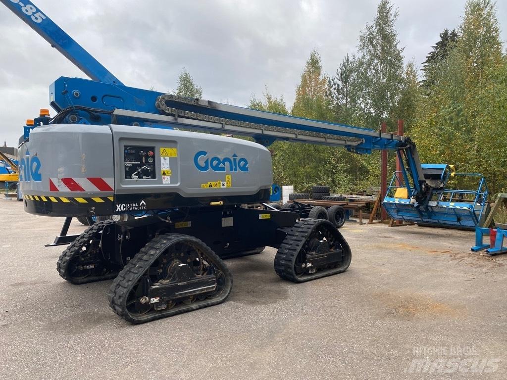 Genie S 65 xc TRAX Kĺbové plošiny