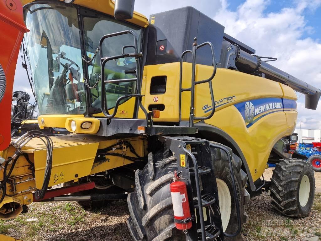 New Holland CX 8070 Kombinované zberacie stroje